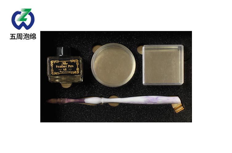 精品內(nèi)襯選用海綿內(nèi)襯你選對了嗎？