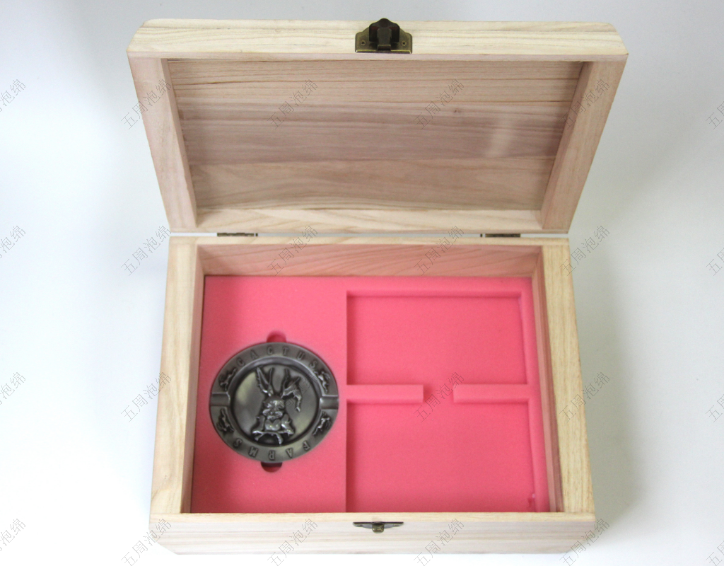 木質(zhì)禮盒海綿內(nèi)襯：輕奢禮品的 “質(zhì)感包裝搭檔”