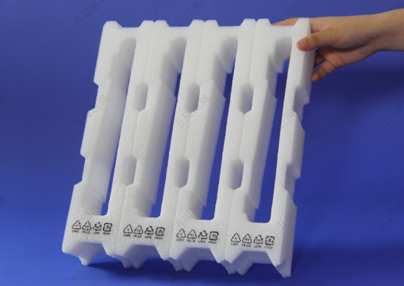 可循環(huán)長條形珍珠棉內(nèi)襯：LED 燈管的防碎運輸方案