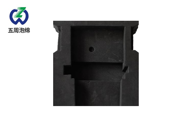 帶定位孔工業(yè)設(shè)備 EVA 內(nèi)襯：精準(zhǔn)定位與強(qiáng)支撐的防護(hù)方案