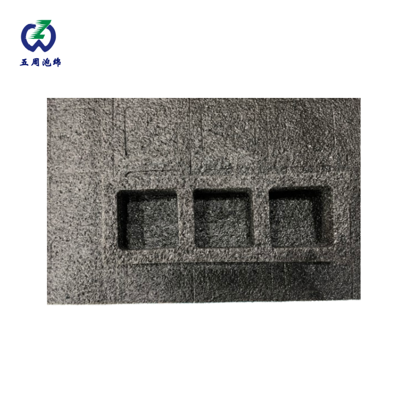 三槽式黑色珍珠棉內(nèi)襯：小型電子元件的精準(zhǔn)收納方案