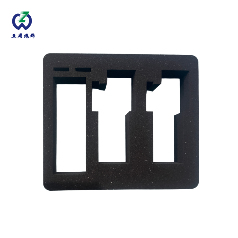 三槽階梯式海綿內(nèi)襯：多規(guī)格瓶型產(chǎn)品的有序收納防護